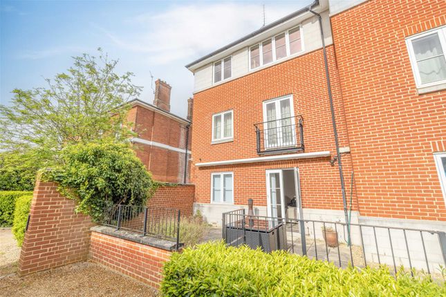 Flat for sale in Holyport Road, Holyport, Maidenhead