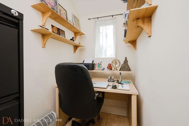 33, Cambridge Road, London photo 4