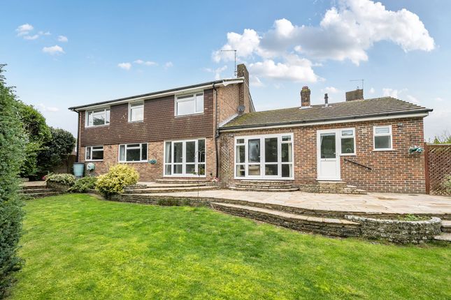 7 Wellswood Gardens, Rowland's Castle photo 4