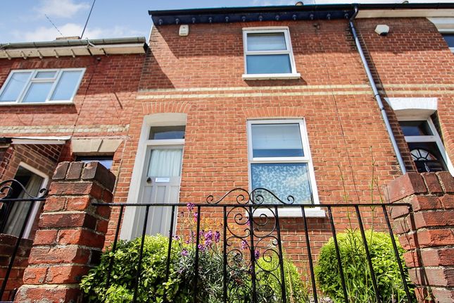 Thumbnail Terraced house for sale in Westfield Road, Caversham, Reading, Berkshire