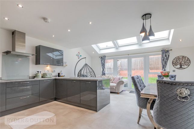 16, Green Pastures Way, Oldham photo 2