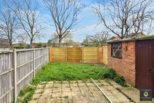 31, Green Acre, Gloucester photo 3