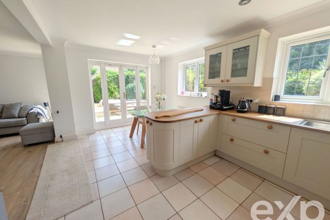 3, Thorneycroft Close, Maidstone photo 4