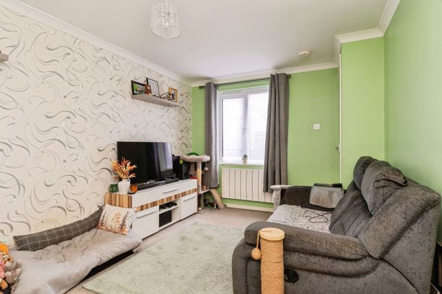 40, Knights Way, Redruth photo 2