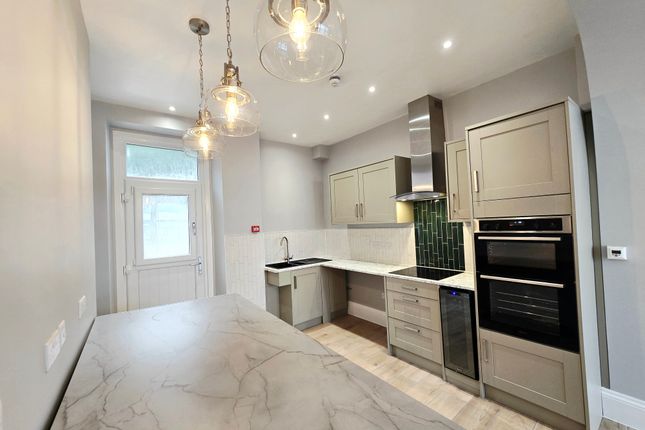674, Mumbles Road, Swansea photo 4