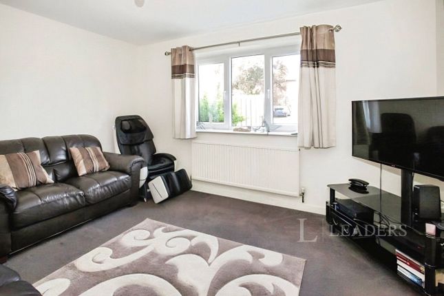 4, Trumpington Drive, Hertfordshire photo 2