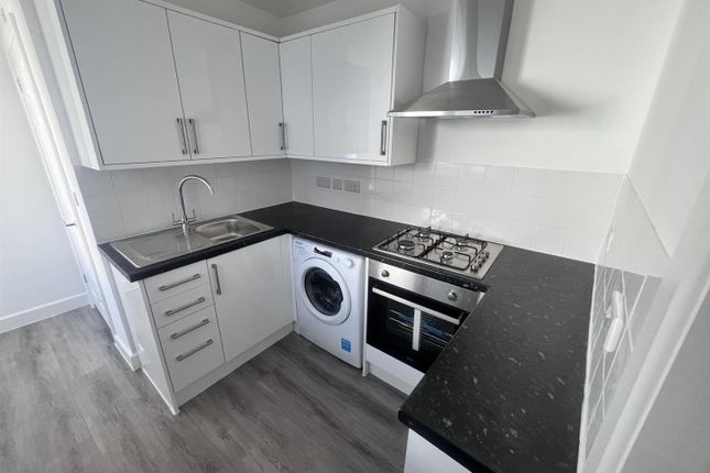 46, Boulton Road, Portsmouth photo 3