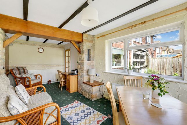 2 Frances Grove, Nottingham photo 3