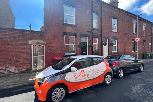 Thumbnail Terraced house to rent in Whingate Avenue, Armley, Leeds