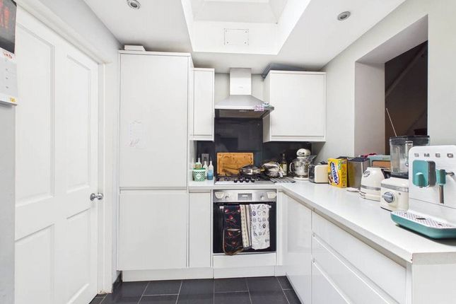 30, Worple Street, London photo 3