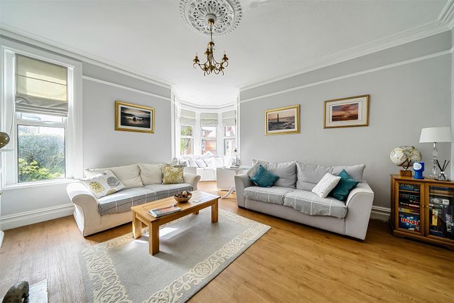 The Castleton, 1, Highcliffe Road, Swanage photo 2