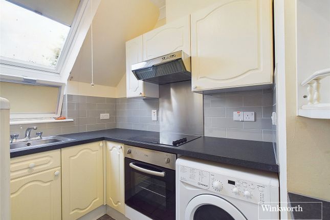 9, Dayworth Mews, Reading photo 4