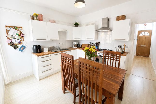 17, Ventnor Avenue, Sale photo 3