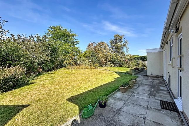 10, Derwent Close, Hornsea photo 2