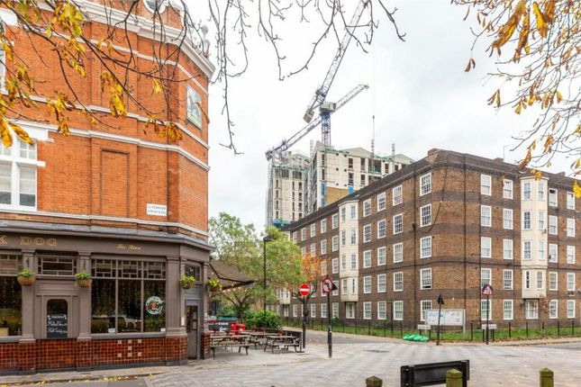 Flat B6-3 Graphite Square, 6, Vauxhall Walk, London photo 2