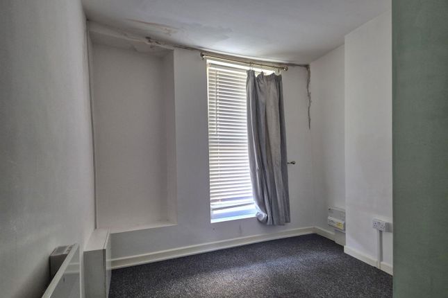 First Floor Flat, 42, Meadow Street, Weston-Super-Mare photo 2