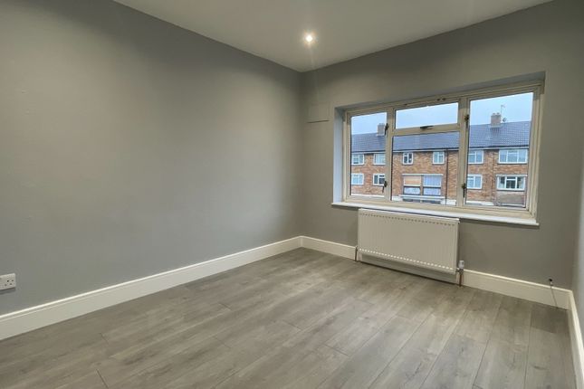 Flat for sale in Rowan Road, Greater London UB77Ud