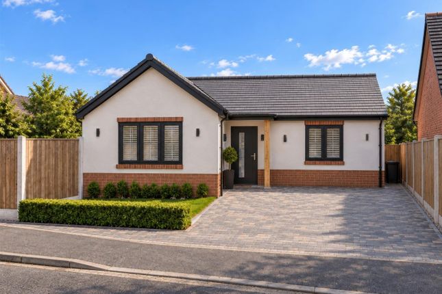 2-bed bungalow on Sweyne Avenue, Hockley, £475,000