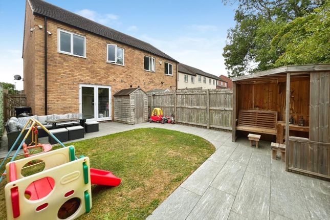 14, Halton Gill Grove, Harrogate photo 4