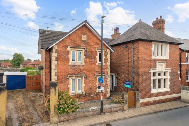 3-bed house on 56, York Road, Tadcaster, £300,000