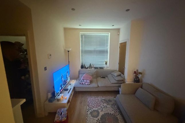 158, Cowesby Street, Manchester photo 2