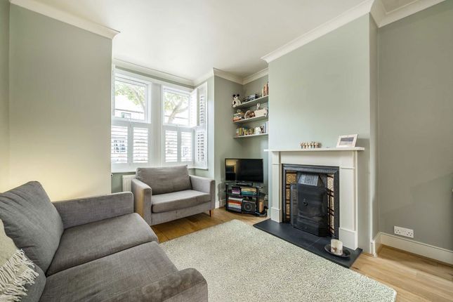 26, Malvern Road, Hampton photo 2