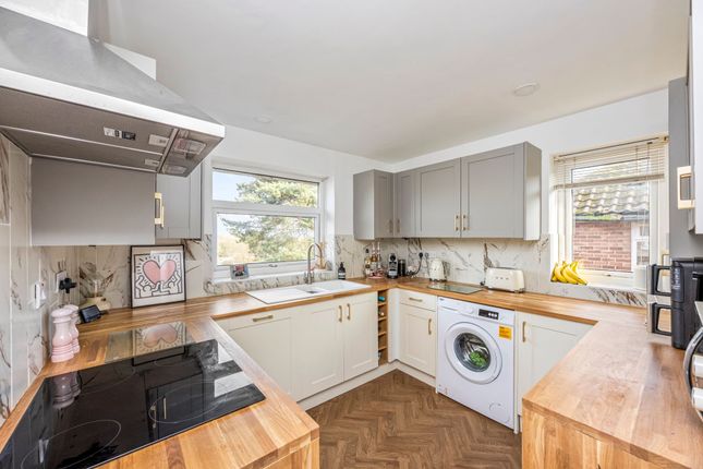 15 Jarvis Road, Arundel photo 3