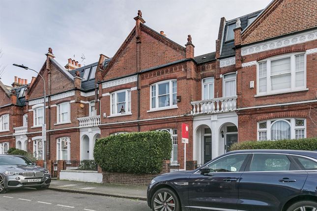Terraced house to rent in Bovingdon Road, London