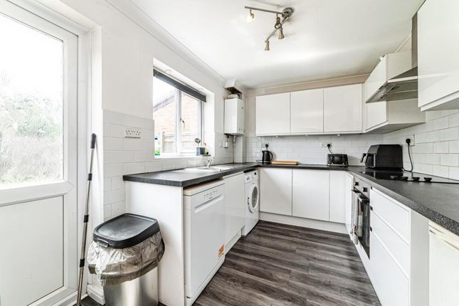 29 Wheelers Green Way, Thatcham, Thatcham photo 4