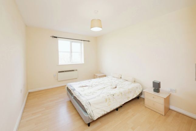 Flat for sale in Snowberry Close, Bristol, Avon