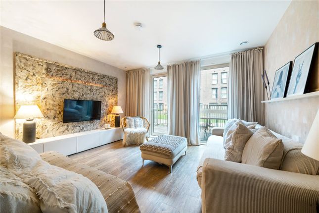Thumbnail Terraced house for sale in Shipbuilding Way, London