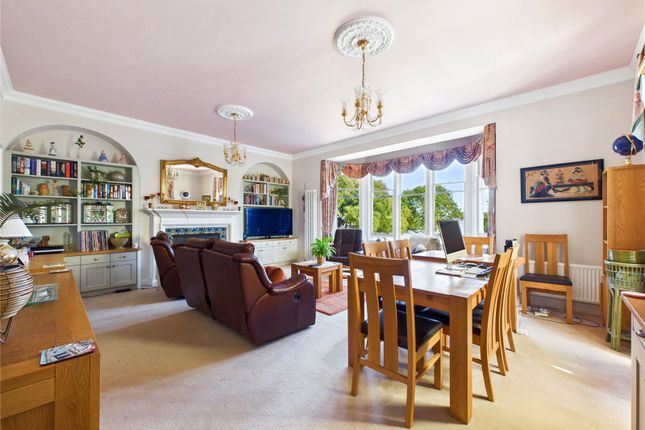 Flat 6, Martello Place,, Golf Road, Suffolk photo 3