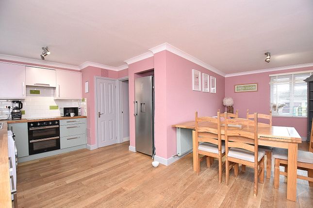 6, Tything Way, Somerset photo 2