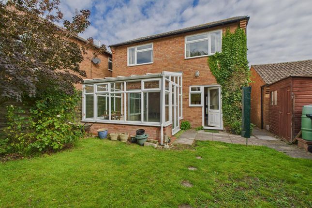 22, Gainsborough Close, Welland photo 3