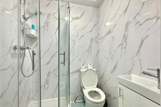 Flat 4, 57 Chalton Street, London photo 5