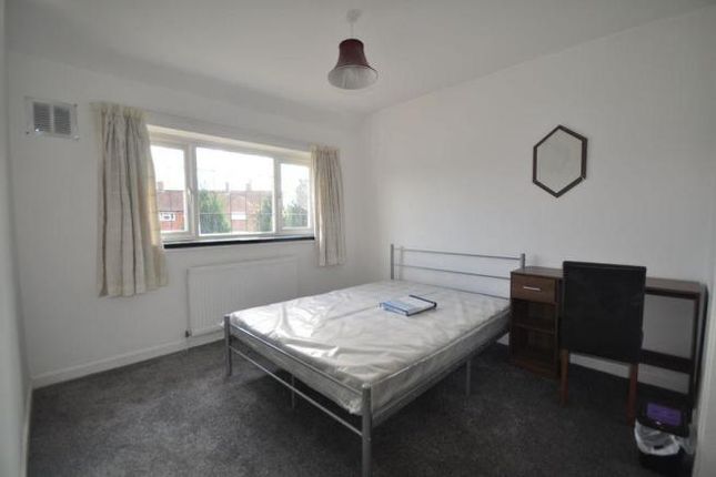 Thumbnail Terraced house to rent in Yew Tree Drive, Guildford