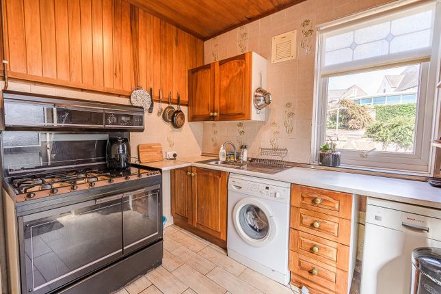 5, Porth-Y-Castell, Barry photo 5