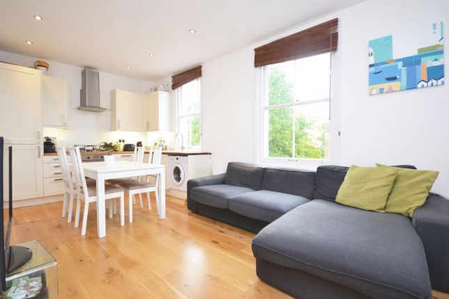 Flat to rent in Hazelbourne Road, Clapham South, London