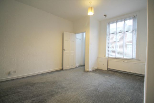 9, Highfield Street, Manchester photo 2