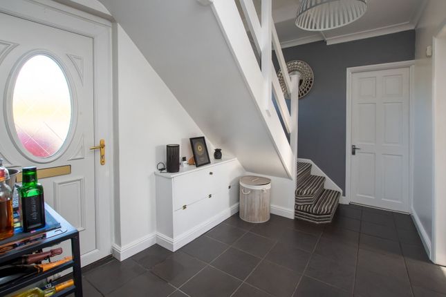 4, Carters Garth Close, Louth photo 3