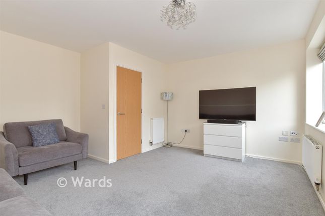174, Springhead Parkway, Gravesend photo 3