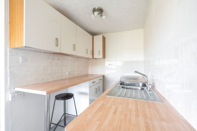 3 Christopher Court Malbrook Road, Norwich photo 4