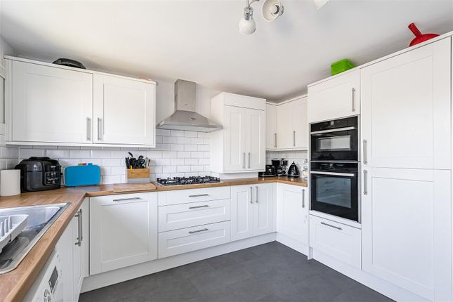 5, Godstone Road, Surrey photo 4