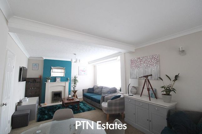 1, Bramber Drive, Wolverhampton photo 3