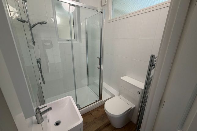 6, Kent House Gorringe Avenue, Dartford photo 4