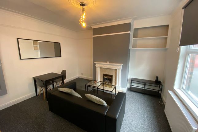 14, Paisley Street, Leeds photo 2