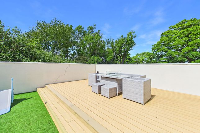 1 Prospect Place, Pembroke Dock photo 4