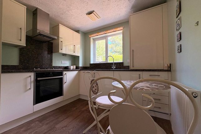 17, Sourton Place, Northamptonshire photo 3