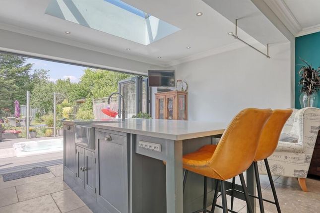 2.2, Elm Cottages, Billericay photo 2