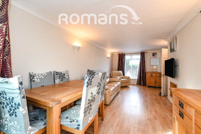 12, Scott Terrace, Bracknell photo 4